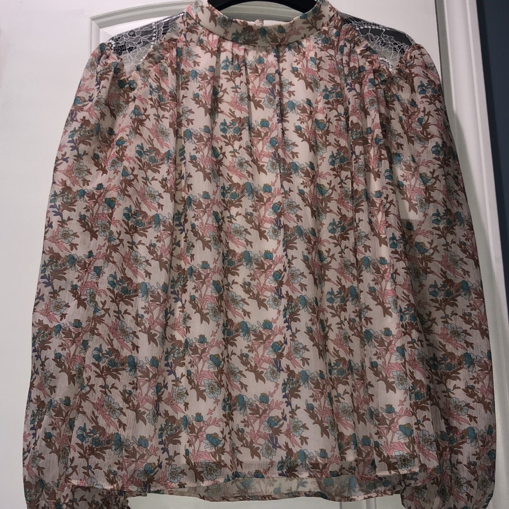 Elliatt top
